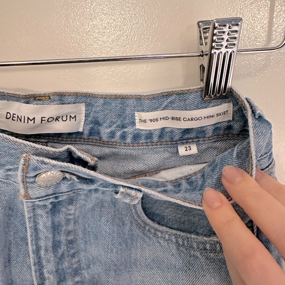 Denim Forum The '90s Cargo Mini Denim Skirt (Size 23) - Picture 5 of 7